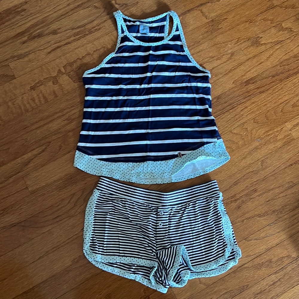 Pj set size small tank/shorts